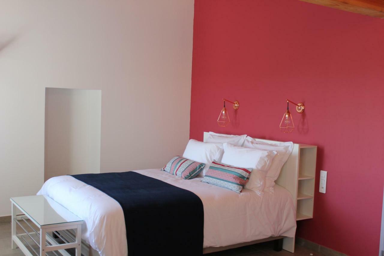 Bed and Breakfast Domaine Forvent Saint-Julien-de-Peyrolas Екстер'єр фото